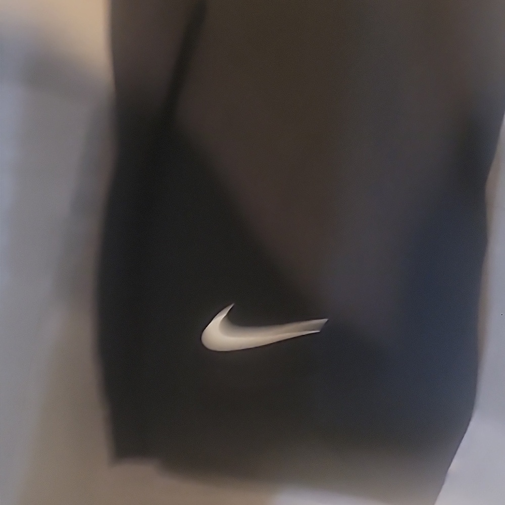 NWT Nike Black High-Waist Tight Fit 7/8 Leggings Size 0X (XL/1X) - Picture 3 of 5
